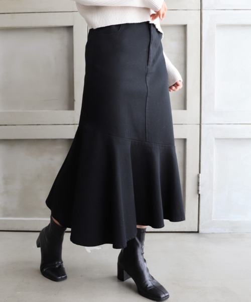 moment+(モーメントプラス)の「ストレッチデニム&ツイルマーメイドスカート(デニムスカート・レディース・ブラック/サックスブルー/インディゴブルー/アイボリー/ブラック系その他/オフホワイト/グレイッシュベージュ/カーキ・S/M/L)」の3枚目の写真