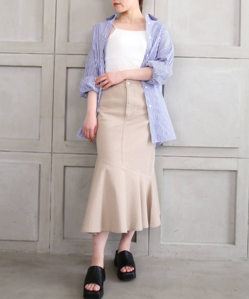 moment+(モーメントプラス)の「ストレッチデニム&ツイルマーメイドスカート(デニムスカート・レディース・ブラック/サックスブルー/インディゴブルー/アイボリー/ブラック系その他/オフホワイト/グレイッシュベージュ/カーキ・S/M/L)」の21枚目の写真