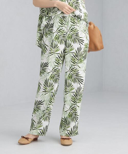green label relaxing（グリーンレーベルリラクシング）の「FM リーフ プリント イージー パンツ（その他パンツ・レディース・ブラック/オフホワイト・FREE）」の3枚目の写真