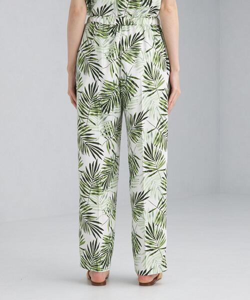 green label relaxing（グリーンレーベルリラクシング）の「FM リーフ プリント イージー パンツ（その他パンツ・レディース・ブラック/オフホワイト・FREE）」の6枚目の写真