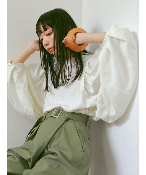 Ungrid（アングリッド）の「ショルダータックブラウス（シャツ/ブラウス・レディース・グリーン系その他/オフホワイト・FREE）」の5枚目の写真