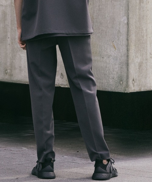 WYM × ATTACHMENT(ウィム×アタッチメント)の「【ATTACHMENT × WYM】EASY STRAIGHT SLACKS(スラックス・メンズ・ベージュ/ダークグレー・S/M/L)」の10枚目の写真