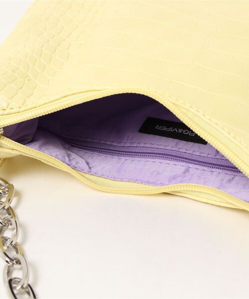 FIG&VIPER(フィグアンドバイパー)の「クロコチェーンBAG(ショルダーバッグ・レディース・ホワイト/ブラック/ベージュ/ライトグリーン/ライトイエロー・FREE)」の16枚目の写真