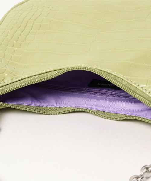 FIG&VIPER(フィグアンドバイパー)の「クロコチェーンBAG(ショルダーバッグ・レディース・ホワイト/ブラック/ベージュ/ライトグリーン/ライトイエロー・FREE)」の19枚目の写真