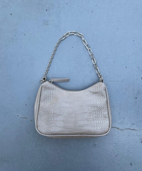 FIG&VIPER(フィグアンドバイパー)の「クロコチェーンBAG(ショルダーバッグ・レディース・ホワイト/ブラック/ベージュ/ライトグリーン/ライトイエロー・FREE)」の4枚目の写真