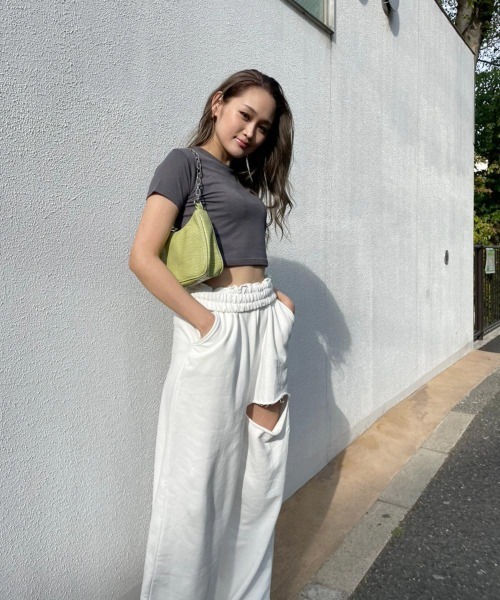 FIG&VIPER(フィグアンドバイパー)の「クロコチェーンBAG(ショルダーバッグ・レディース・ホワイト/ブラック/ベージュ/ライトグリーン/ライトイエロー・FREE)」の9枚目の写真