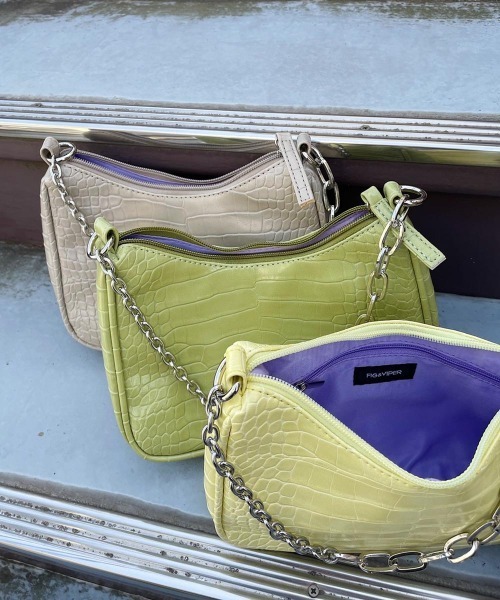 FIG&VIPER(フィグアンドバイパー)の「クロコチェーンBAG(ショルダーバッグ・レディース・ホワイト/ブラック/ベージュ/ライトグリーン/ライトイエロー・FREE)」の11枚目の写真