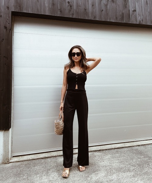 esutoreja（エストレジャ）の「フロントボタンメロウキャミソール（キャミソール・レディース・ピンク/ホワイト/ブラック・FREE）」の15枚目の写真