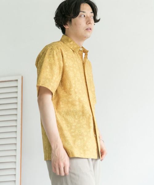 URBAN RESEARCH DOORS（アーバンリサーチドアーズ）の「バティックプリントシャツ（シャツ/ブラウス・メンズ・ブラック/イエロー・38/40）」の20枚目の写真