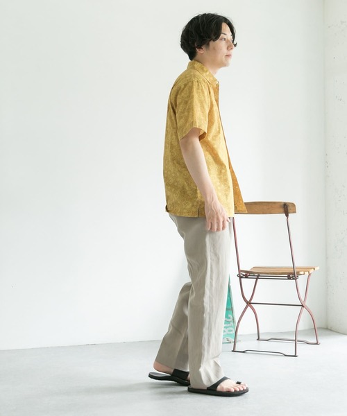 URBAN RESEARCH DOORS（アーバンリサーチドアーズ）の「バティックプリントシャツ（シャツ/ブラウス・メンズ・ブラック/イエロー・38/40）」の17枚目の写真