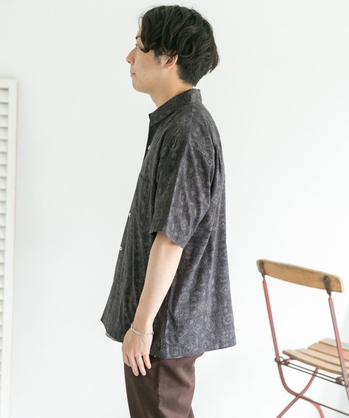 URBAN RESEARCH DOORS（アーバンリサーチドアーズ）の「バティックプリントシャツ（シャツ/ブラウス・メンズ・ブラック/イエロー・38/40）」の18枚目の写真