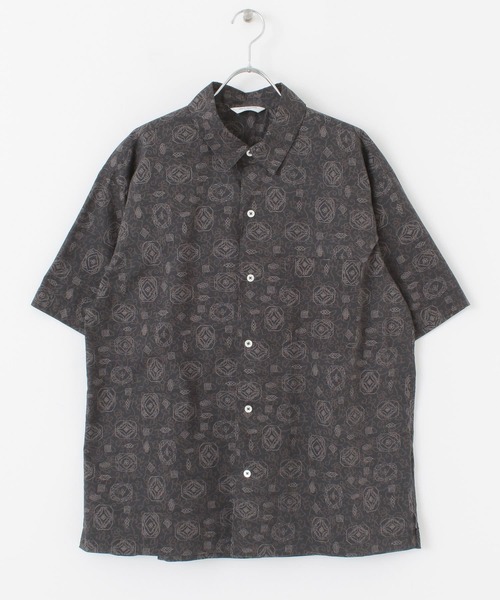 URBAN RESEARCH DOORS（アーバンリサーチドアーズ）の「バティックプリントシャツ（シャツ/ブラウス・メンズ・ブラック/イエロー・38/40）」の4枚目の写真