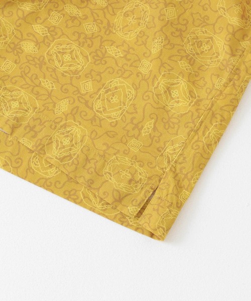 URBAN RESEARCH DOORS（アーバンリサーチドアーズ）の「バティックプリントシャツ（シャツ/ブラウス・メンズ・ブラック/イエロー・38/40）」の11枚目の写真