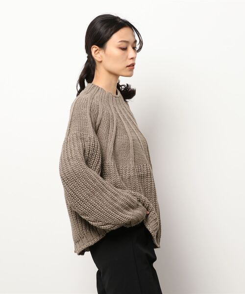 RASVOA（ラスボア）の「【WEB限定】ライン編みデザインニット（ニット/セーター・レディース・ブラック/アイボリー/モカ・FREE）」の4枚目の写真
