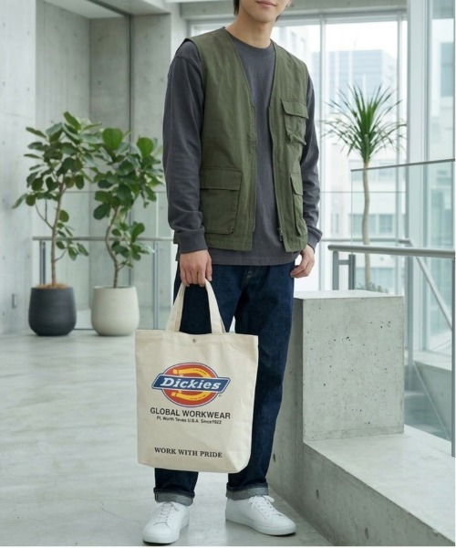 Dickies(ディッキーズ)の「【DICKIES/ディッキーズ】ロゴアートワークプリント キャンバストートバッグ(トートバッグ・レディース・ホワイト/ブラック/ネイビー/レッド・F)」の19枚目の写真