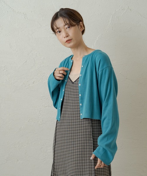 Kastane（カスタネ）の「テレコカットリブチビカーディガン（カーディガン/ボレロ・レディース・スカイブルー/ブラック/ブラウン/アイボリー/グリーン・FREE）」の6枚目の写真
