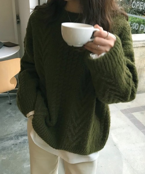 SMILE ORCHID(スマイルオーキッド)の「ケーブル編みニットトップス(ニット/セーター・レディース・パープル/グリーン/アイボリー・FREE)」の1枚目の写真