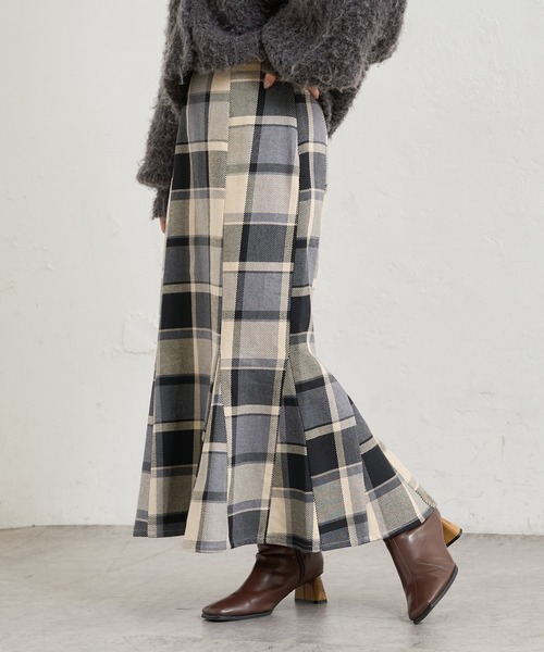 natural couture（ナチュラルクチュール）の「【WEB限定カラー有り】合皮&ビッグチェックハイウエストマーメイドスカートSサイズ（スカート・レディース・ベージュ系/パープル/モカ/ブラウン系・SMALL）」の13枚目の写真
