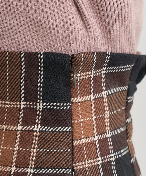 natural couture（ナチュラルクチュール）の「【WEB限定カラー有り】合皮&ビッグチェックハイウエストマーメイドスカートSサイズ（スカート・レディース・ベージュ系/パープル/モカ/ブラウン系・SMALL）」の22枚目の写真