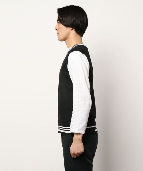 Mimma/Mimaa（ミマ）の「【Mimma/Mimaa】ラインVニットベスト（ベスト・メンズ・ホワイト/ブラック/グレー/グリーン・FREE）」の8枚目の写真