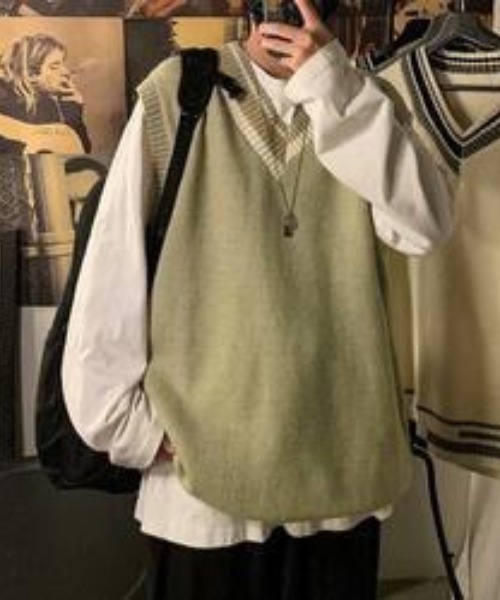 Mimma/Mimaa（ミマ）の「【Mimma/Mimaa】ラインVニットベスト（ベスト・メンズ・ホワイト/ブラック/グレー/グリーン・FREE）」の4枚目の写真