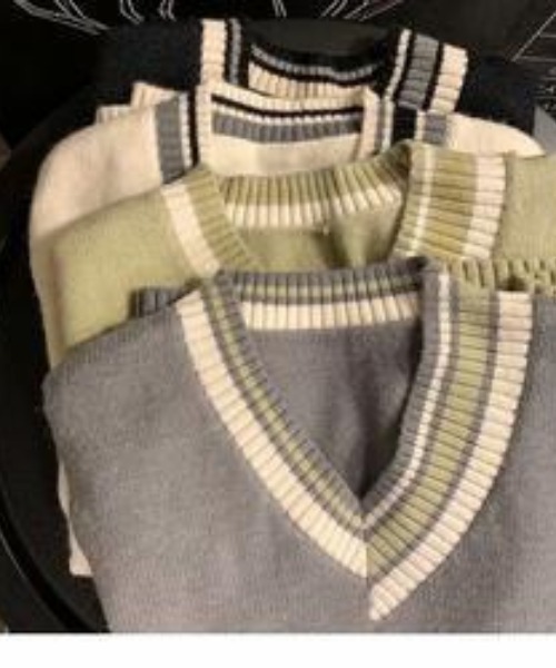 Mimma/Mimaa（ミマ）の「【Mimma/Mimaa】ラインVニットベスト（ベスト・メンズ・ホワイト/ブラック/グレー/グリーン・FREE）」の6枚目の写真