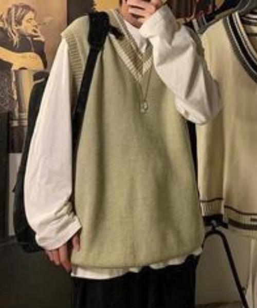 Mimma/Mimaa（ミマ）の「【Mimma/Mimaa】ラインVニットベスト（ベスト・メンズ・ホワイト/ブラック/グレー/グリーン・FREE）」の5枚目の写真