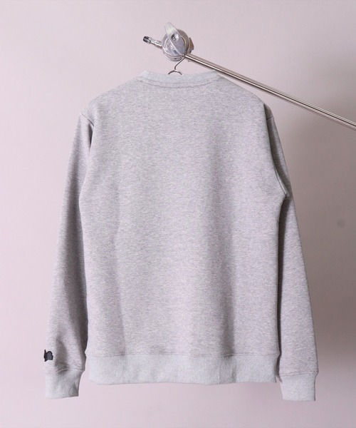 LUXE/R(ラグジュ)の「【ユニセックス】【LUXE/R】モノグラム & くまさん 刺繍 スウェット プルオーバー(RMS)(スウェット・メンズ・ホワイト×ブラック/ブラック×ホワイト/杢グレー・MEDIUM/LARGE)」の6枚目の写真