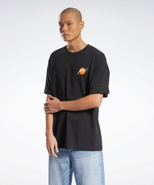 Reebok（リーボック）の「クラシックス バスケットボール ニット Tシャツ / CLASSICS BASKETBALL KNIT T-SHIRT（Tシャツ/カットソー・メンズ・ブラック/アイボリー・SMALL/MEDIUM/LARGE/X-LARGE/XX-LARGE/X-SMALL/XXX-LARGE）」の9枚目の写真