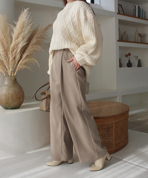 MODE ROBE（モードローブ）の「ケーブルデザインドルマンニット（ニット/セーター・レディース・ブラック/ベージュ/ブラウン/アイボリー・FREE）」の18枚目の写真