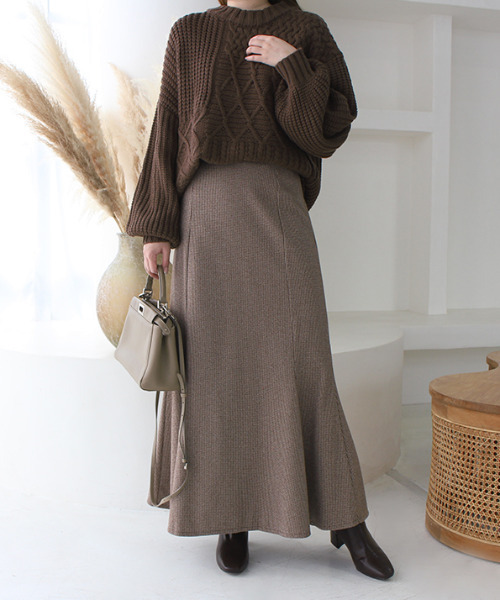 MODE ROBE（モードローブ）の「ケーブルデザインドルマンニット（ニット/セーター・レディース・ブラック/ベージュ/ブラウン/アイボリー・FREE）」の19枚目の写真