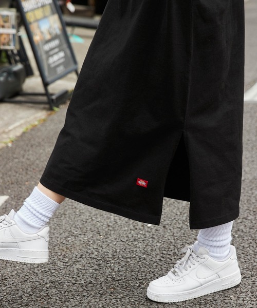 Dickies(ディッキーズ)の「Dickies/ディッキーズ オーバーサイズロゴプリントリブ コットンワンピース(ワンピース・レディース・ブラック/ブルー/オートミール・M)」の12枚目の写真