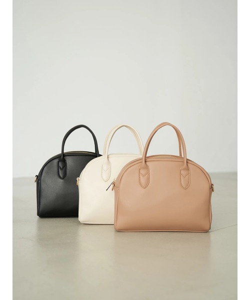 earth music&ecology(アースミュージックアンドエコロジー)の「ラウンドミニボストンバッグ*(トートバッグ・レディース・ブラック/ベージュ/アイボリー・FREE)」の6枚目の写真