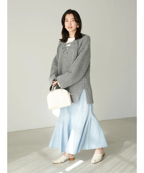 earth music&ecology(アースミュージックアンドエコロジー)の「ラウンドミニボストンバッグ*(トートバッグ・レディース・ブラック/ベージュ/アイボリー・FREE)」の11枚目の写真