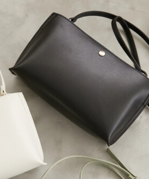 Legato Largo(レガートラルゴ)の「・別注Legato Largo 軽量ショルダーバッグ*(ショルダーバッグ・レディース・ブラック/グリーン/アイボリー・FREE)」の3枚目の写真