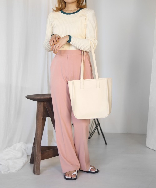 Bab(バブ)の「フェイクレザートートバッグ(トートバッグ・レディース・ブラック/オフホワイト/キャメル・ONESIZE)」の14枚目の写真