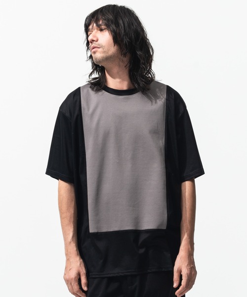 glamb(グラム)の「Front Switching CS / フロントスイッチングカットソー(Tシャツ/カットソー・メンズ・ブラック/ネイビー・M/S/L)」の2枚目の写真