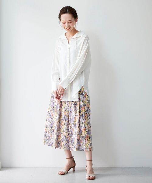 le.coeur blanc（ルクールブラン）の「リバティ タックギャザースカート（スカート・レディース・パープル系その他/イエロー系その他・38/36）」の15枚目の写真