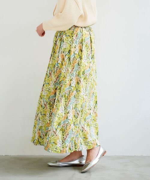 le.coeur blanc（ルクールブラン）の「リバティ タックギャザースカート（スカート・レディース・パープル系その他/イエロー系その他・38/36）」の17枚目の写真