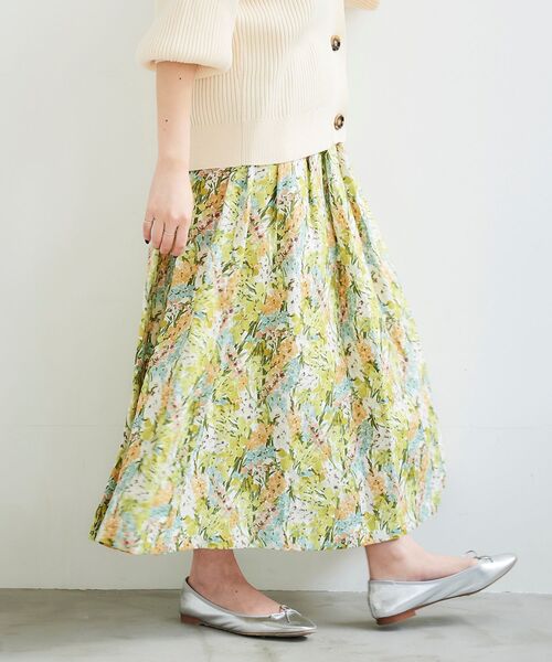 le.coeur blanc（ルクールブラン）の「リバティ タックギャザースカート（スカート・レディース・パープル系その他/イエロー系その他・38/36）」の11枚目の写真