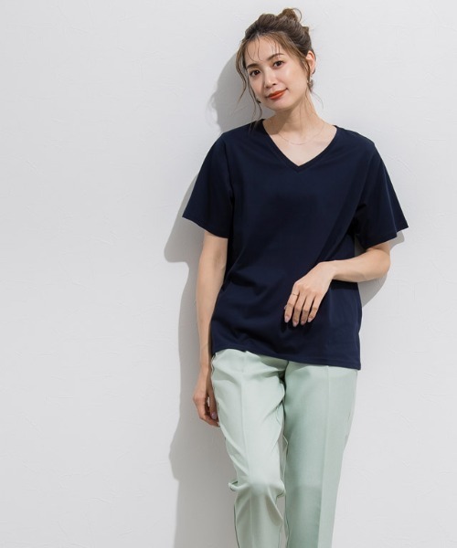 Pierrot(ピエロ)の「シルケットコットンTシャツ Vネック(Tシャツ/カットソー・レディース・オフホワイト/ブラック/グレイッシュベージュ/ネイビー/ピンク・S/M/L)」の18枚目の写真