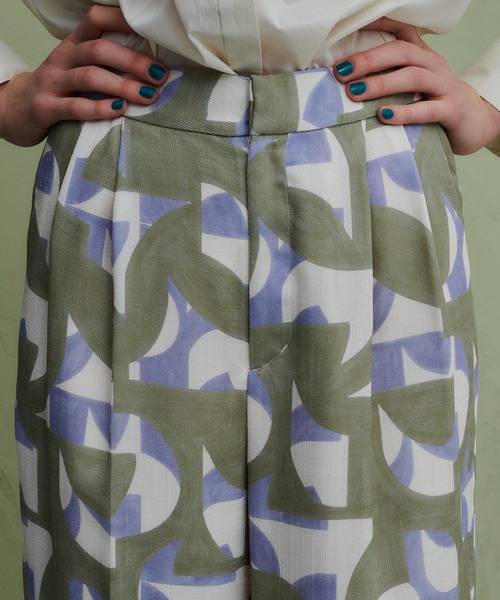 PUBLIC TOKYO（パブリックトウキョウ）の「ジオメアートワイドパンツ/ウォッシャブル（その他パンツ・レディース・パープル/ネイビー・FREE）」の16枚目の写真