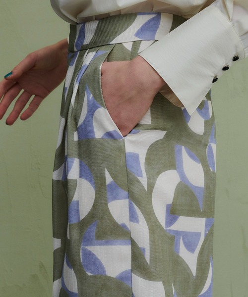 PUBLIC TOKYO（パブリックトウキョウ）の「ジオメアートワイドパンツ/ウォッシャブル（その他パンツ・レディース・パープル/ネイビー・FREE）」の17枚目の写真