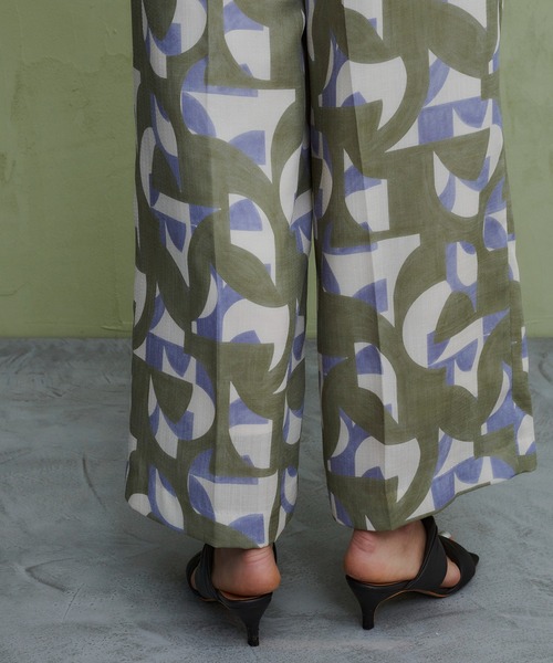 PUBLIC TOKYO（パブリックトウキョウ）の「ジオメアートワイドパンツ/ウォッシャブル（その他パンツ・レディース・パープル/ネイビー・FREE）」の19枚目の写真