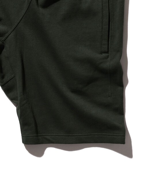 BEAMS PLUS（ビームスプラス）の「BEAMS PLUS / スウェット ショーツ（スウェットパンツ・メンズ・アッシュグレー/ブラック/ヘザーグレー/ネイビー/オレンジ/イエロー/ダークグリーン/オフホワイト/ブラウン/グリーン/カーキ/サックスブルー・L/S/XL/M）」の17枚目の写真