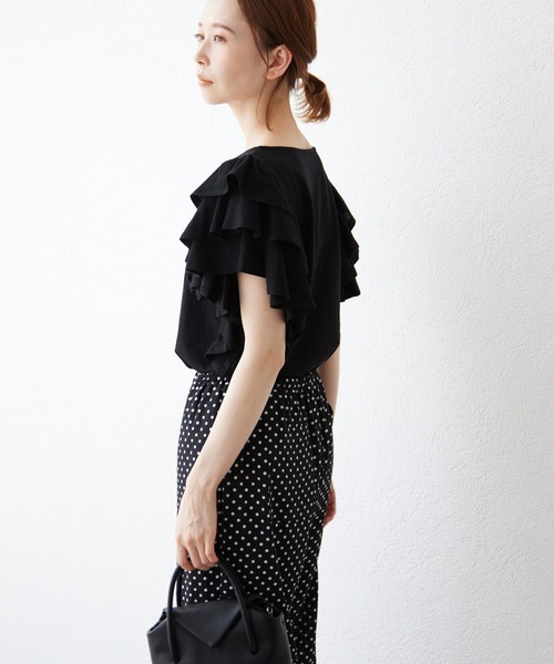 SLOBE IENA（スローブイエナ）の「ラッフルTシャツ◆（Tシャツ/カットソー・レディース・ホワイト系その他/ブラック/ホワイト・FREE）」の16枚目の写真