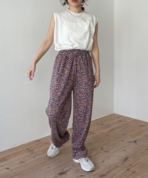 wee9s（ウィークス）の「【セルフカット可能】"osaka" leopard pleats pants / セルフカット可能なレオパードプリーツパンツ（スウェットパンツ・レディース・ブラック/ブルー/アイボリー・FREE）」の11枚目の写真