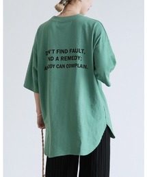 バックプリントロゴロンTシャツ