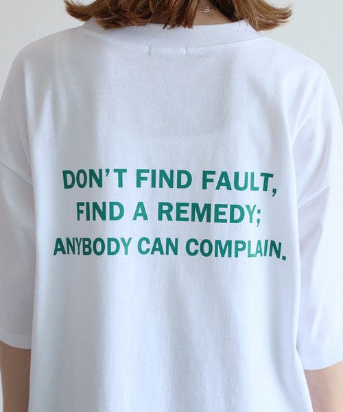 reca(レカ)の「バックプリントロゴロンTシャツ(Tシャツ/カットソー・レディース・ホワイト/チャコール/グレイッシュベージュ/ピンク/ホワイト系その他/オートミール/ホワイト系その他2/グレー系/ブラック/ベージュ系その他/グレー系その他・FREE)」の19枚目の写真