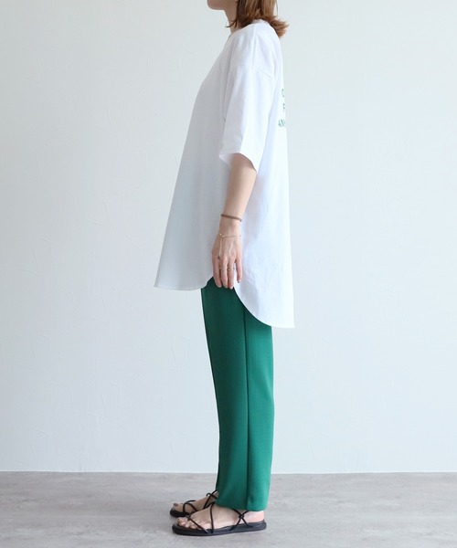 reca(レカ)の「バックプリントロゴロンTシャツ(Tシャツ/カットソー・レディース・ホワイト/チャコール/グレイッシュベージュ/ピンク/ホワイト系その他/オートミール/ホワイト系その他2/グレー系/ブラック/ベージュ系その他/グレー系その他・FREE)」の13枚目の写真